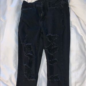 black skinny ripped american Eagle jeans